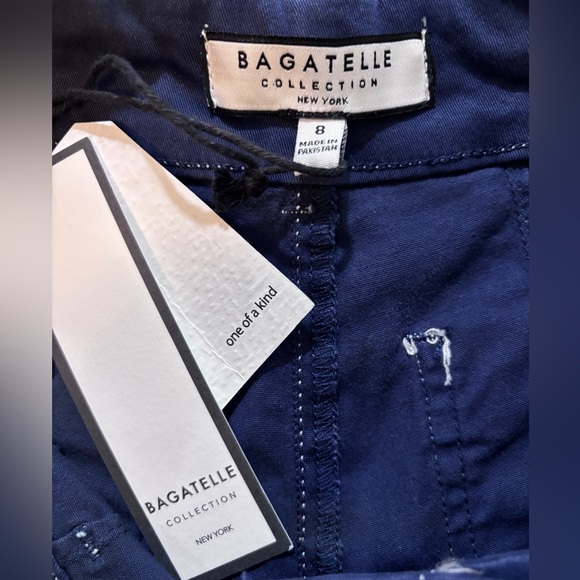 0120- NWT Bagatelle Navy Scallop Hem Embroidered Shorts 8 - Picture 7 of 13